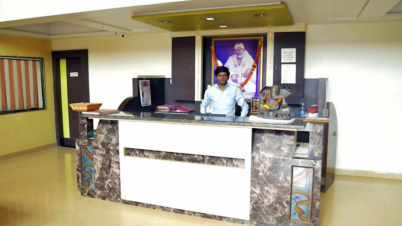 Hotel Ashoka Executive Shirdi Exterior photo