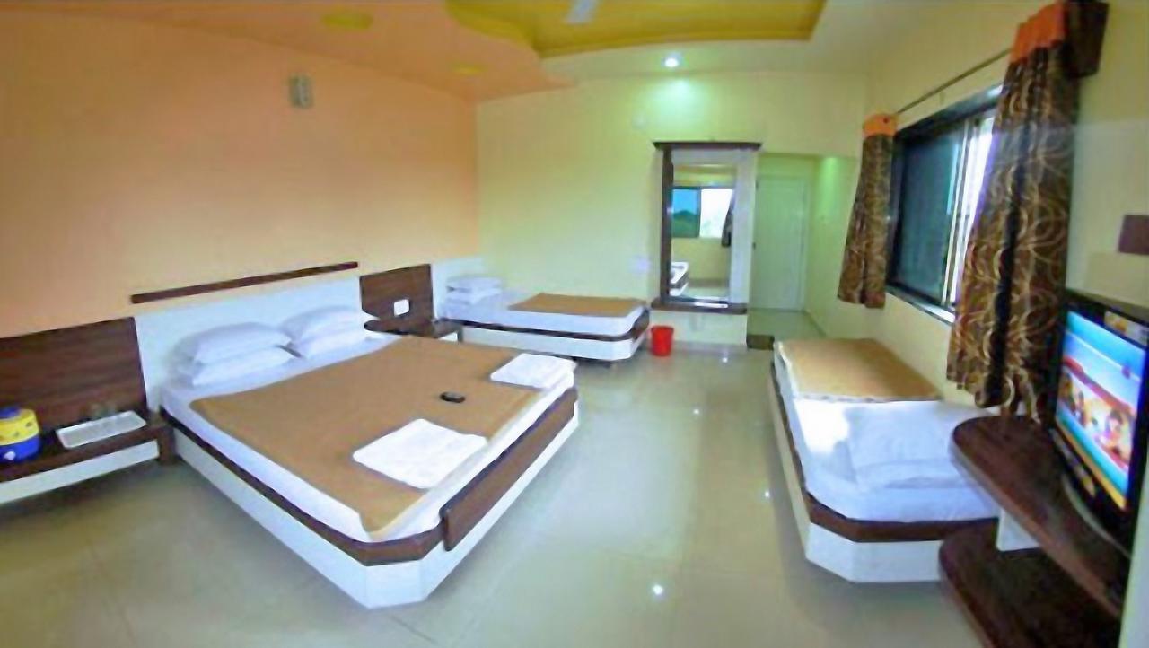 Hotel Ashoka Executive Shirdi Room photo