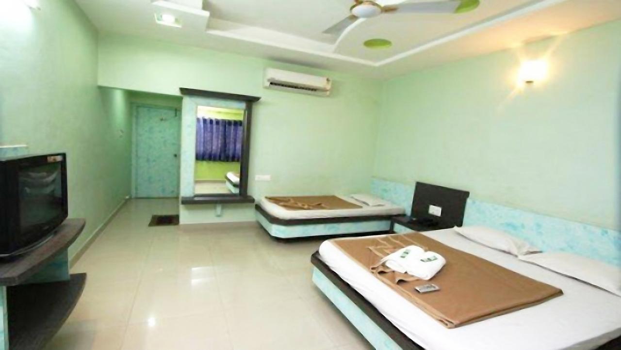 Hotel Ashoka Executive Shirdi Room photo